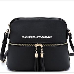 Black shoulder bag